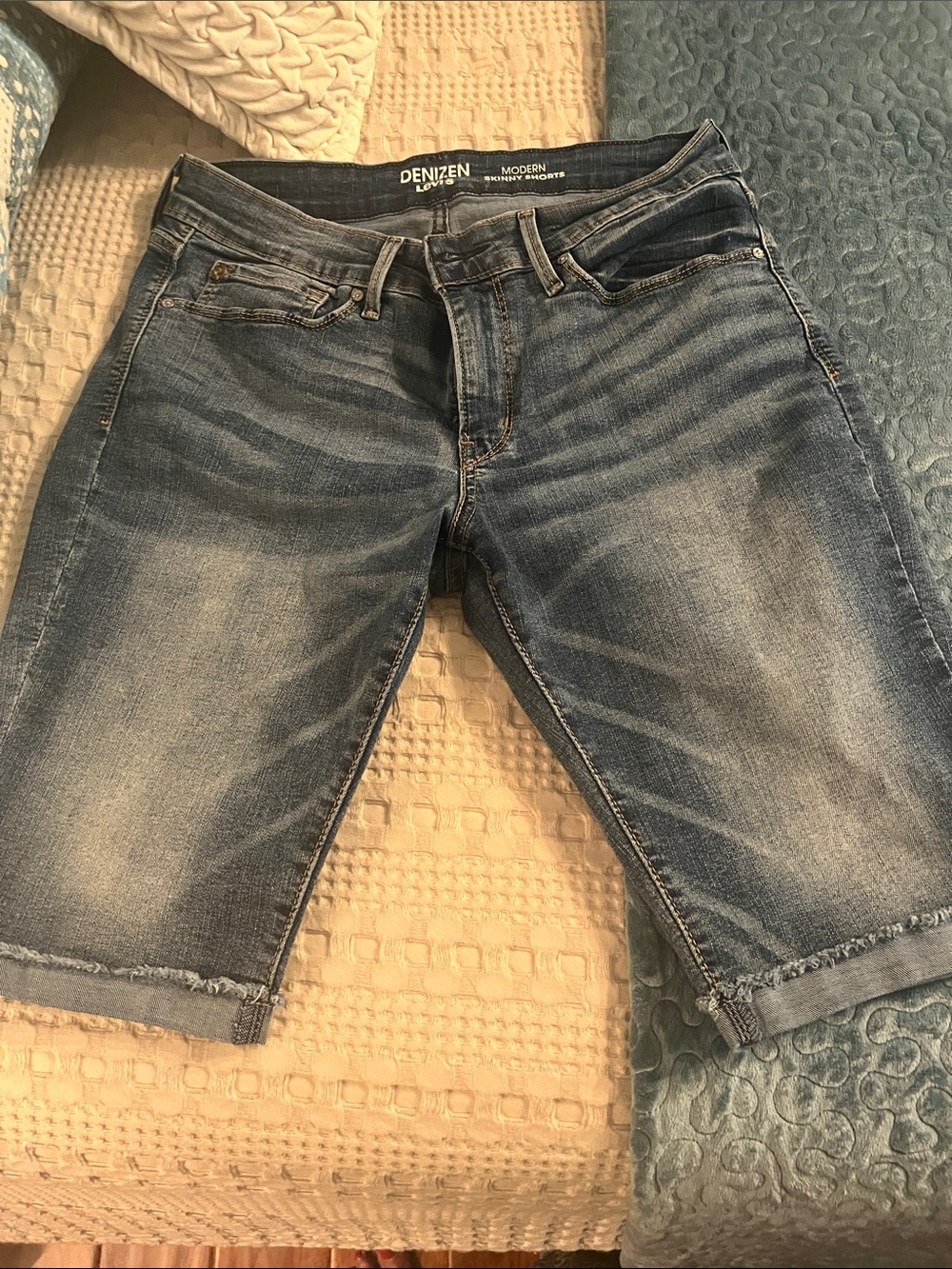 Denizen from Levi's Light Blue Modern Skinny Denim Shorts